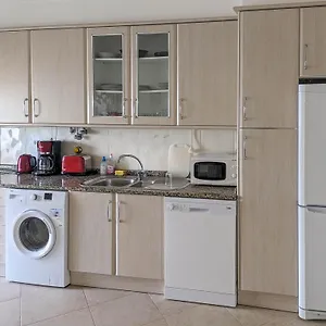 https://stylish-spacious-apartment-in-quiet-area-with-ac.hotelaalgarve.com