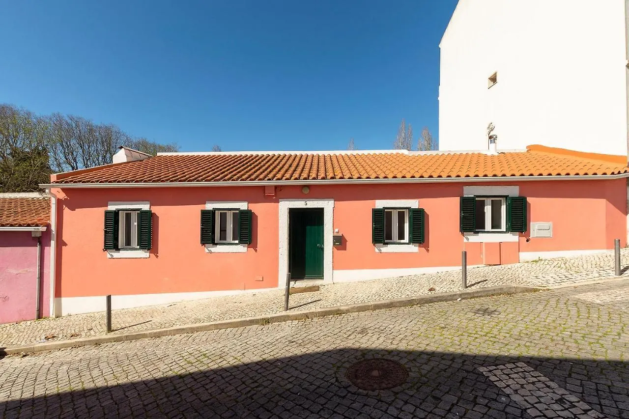 Vila Libania Queluz 0*,